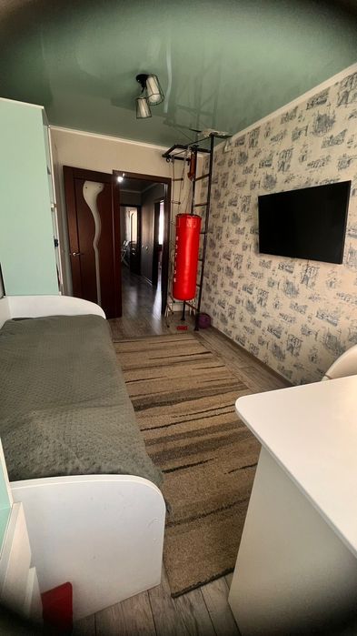 Продаётся 2 комнатная квартира