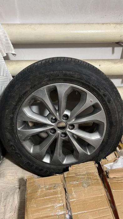 Продам шина Kia sorento