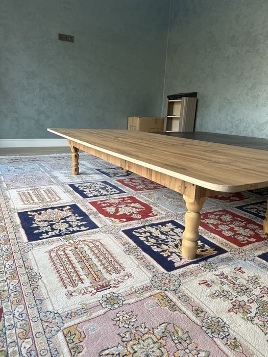 Продается Гостиной стол