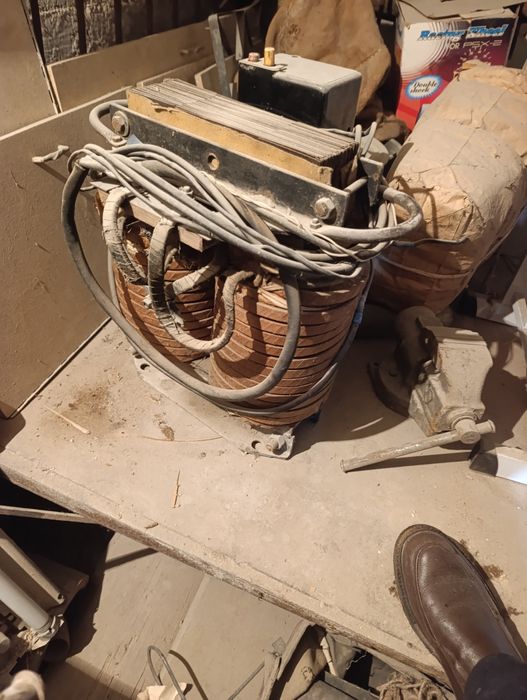 Сварочный аппарат сотилади