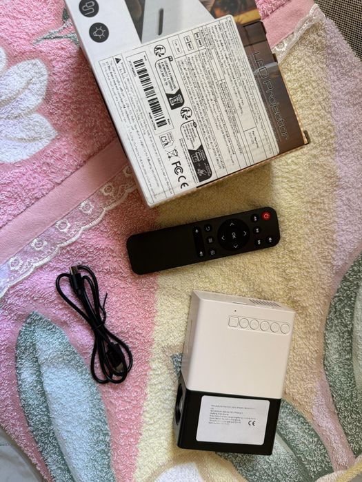 Продам мини LED проектор