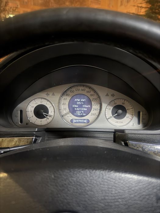 E270 2003 Обслужен всичко платено