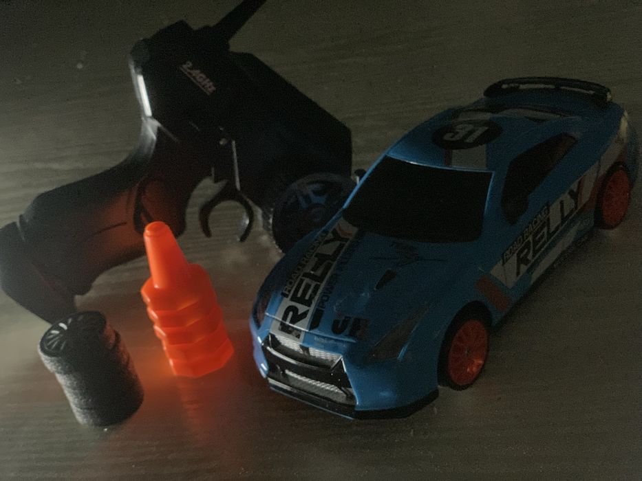 Дрифт машинка на радио управлении