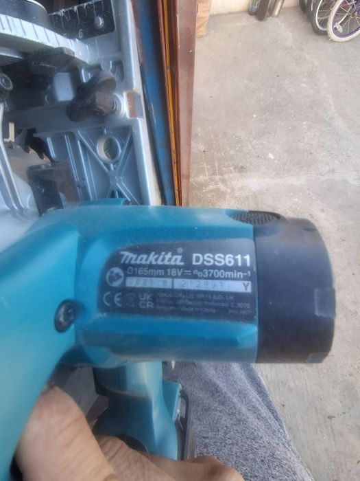 Circular makita DSS 611 .