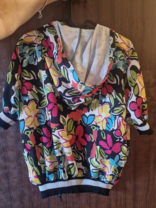 Дамско спортно яке S/XS размер