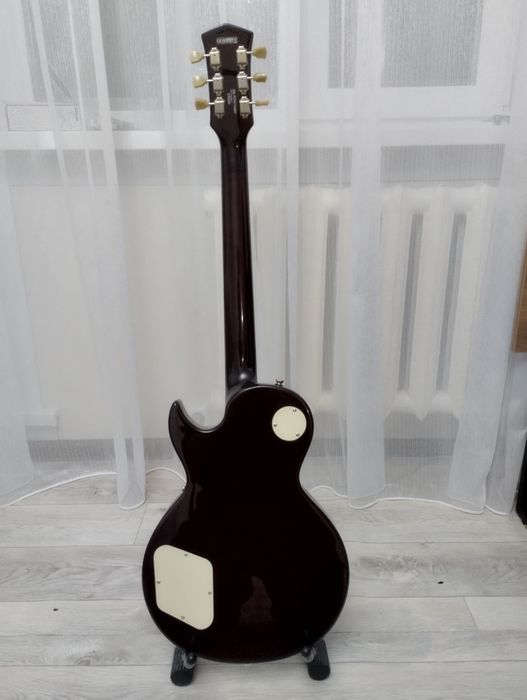 Электрогитара Cort CR 250