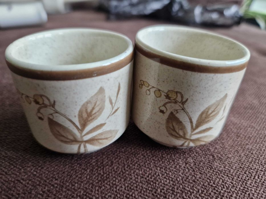 Порцеланови чашки за яйца