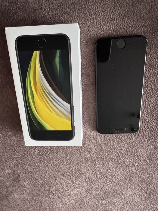 продам iPhone SE 2 поколение
