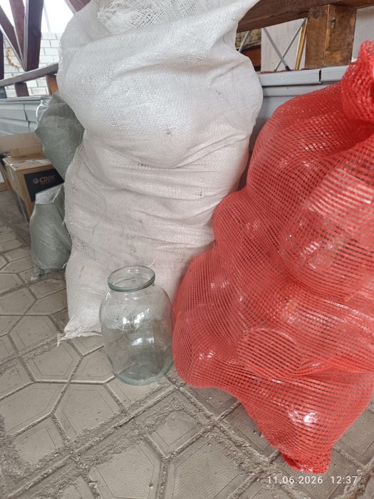 Продам банки 2х литровые