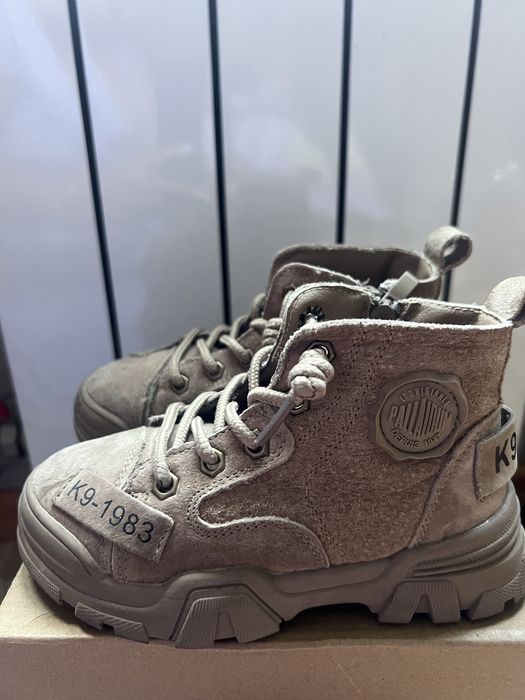 Продам детскую обувь