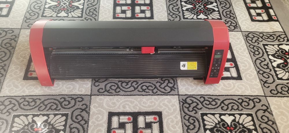 Продам режущий плоттер