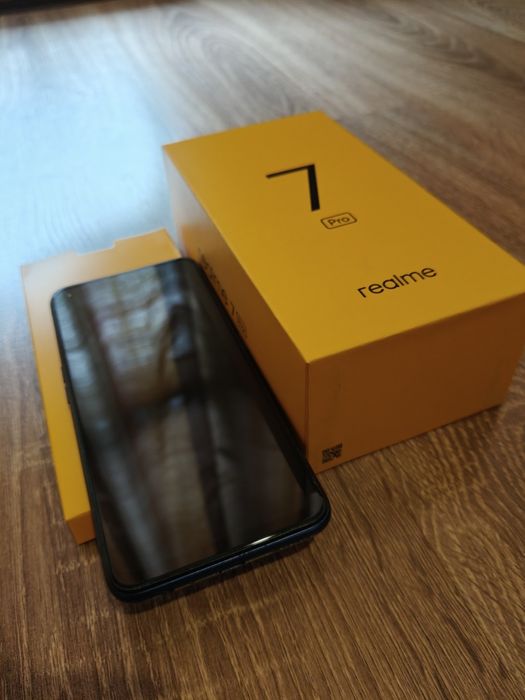 RealMe  7 Pro  Смарт телефон
