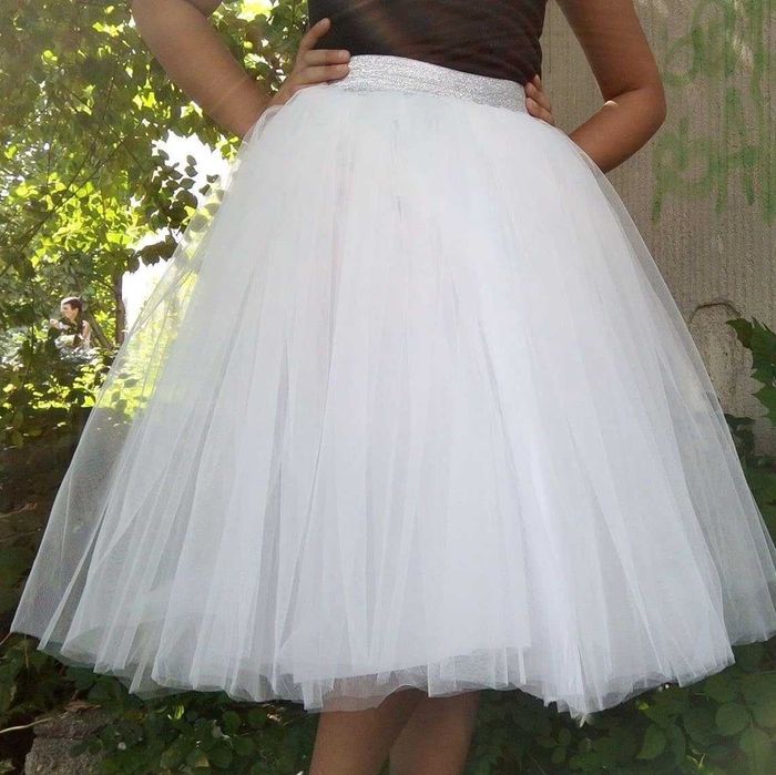 Fusta tull roz prafuit  Fusta tull neagra Fusta  tull rosu alba fuste