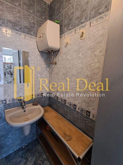 Магазин в София-Център площ 27 цена 850