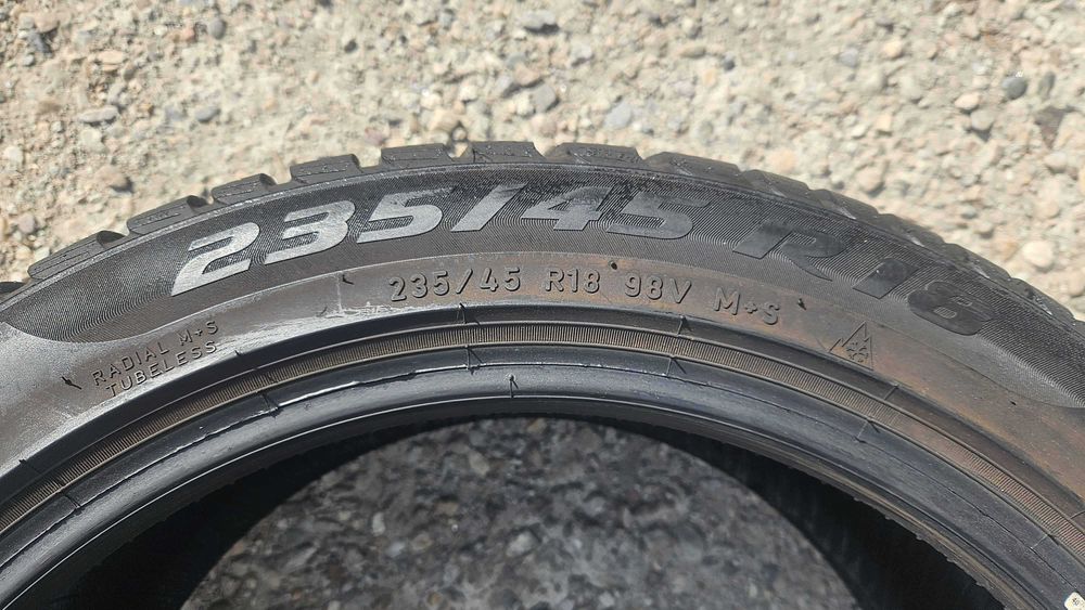 235/45 R18 • Iarna • Pirelli Sottozero 3 TO Elect PNCS 98V | 2 buc | DOT 2023 | Pret/buc
