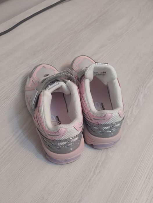 Новые детские кроссовки New Balance