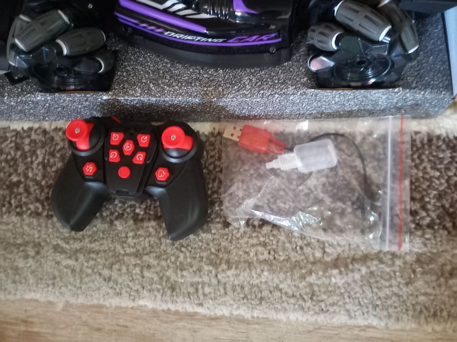 Батмобил Spin Master с фигурка на Батман. Радио управляема кола .