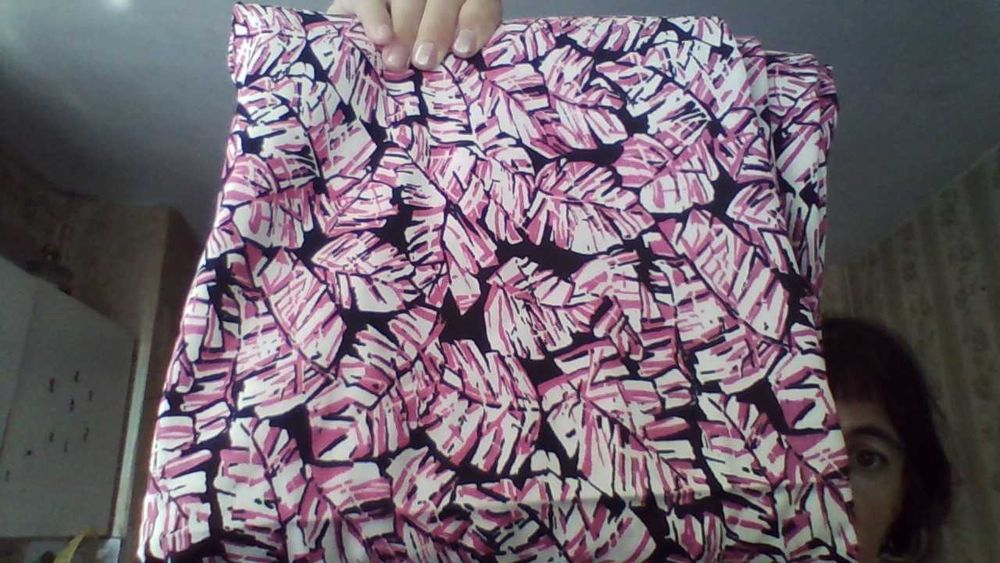 Плат  ,флорален мотив , и коприна цвят син