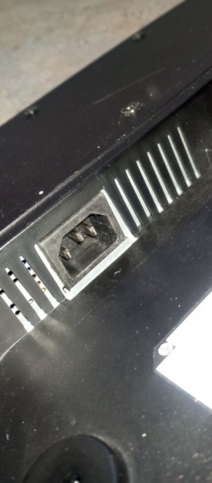 Монитор 60герц 22 дюйма