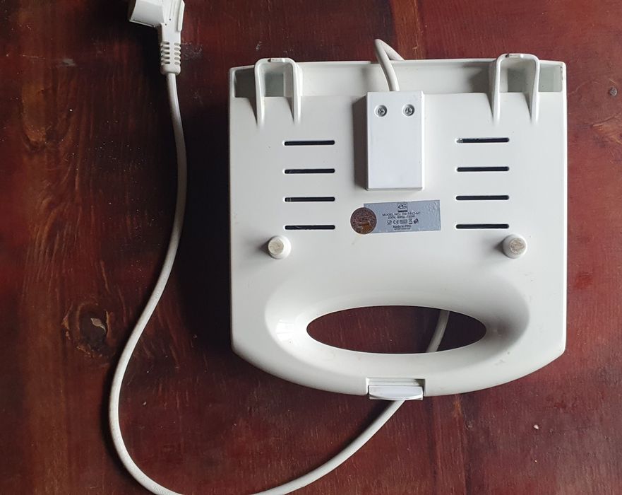 Уред за сандвичи