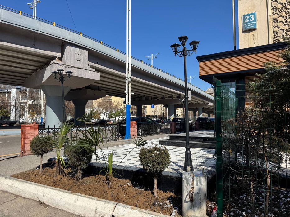 Яккасарайский Район | Кафе Qanotchi | Piramit Tower 53+70 терасса м2