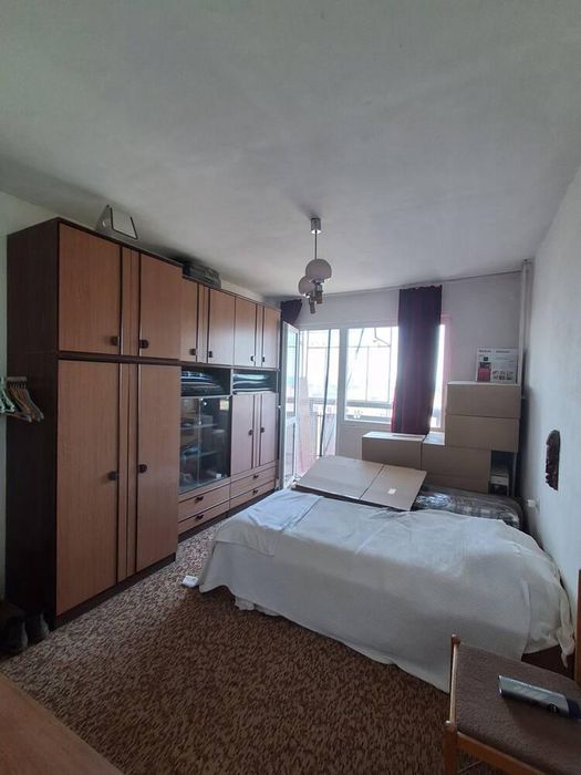 Двустаен апартамент в ж.к Меден Рудник зона А