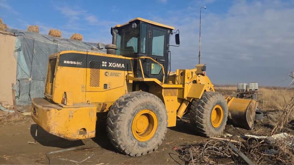 XGMA 3 кублик погрузчик сотилади