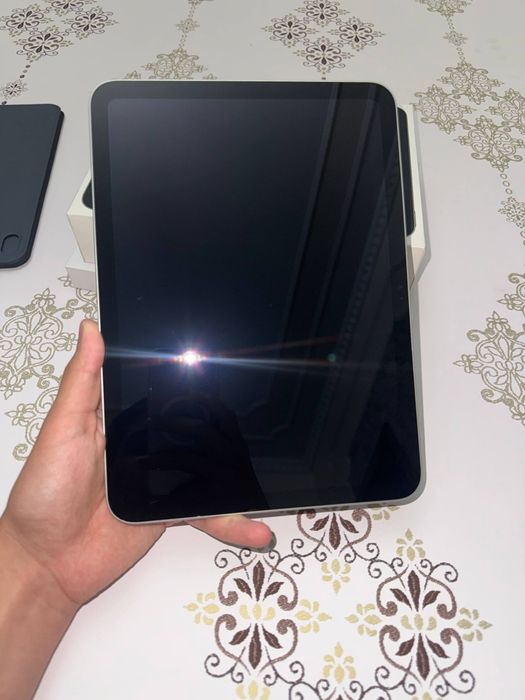 Ipad A16 va Keyboard bilan sotiladi