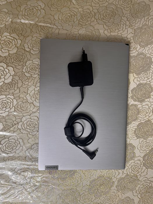 Lenovo IdeaPad 3 15IML05