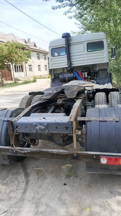КАМАЗ 2000 йил 14000 долр  док  газ саларкада манзил Андижан