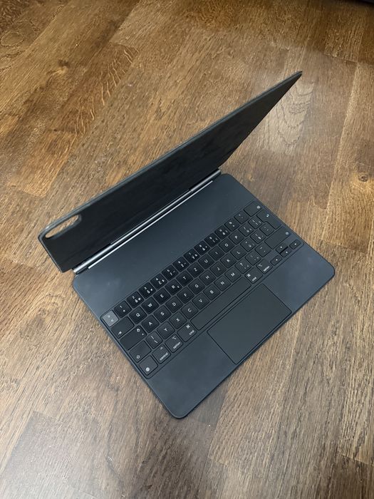 Apple Magic Keyboad 12.9