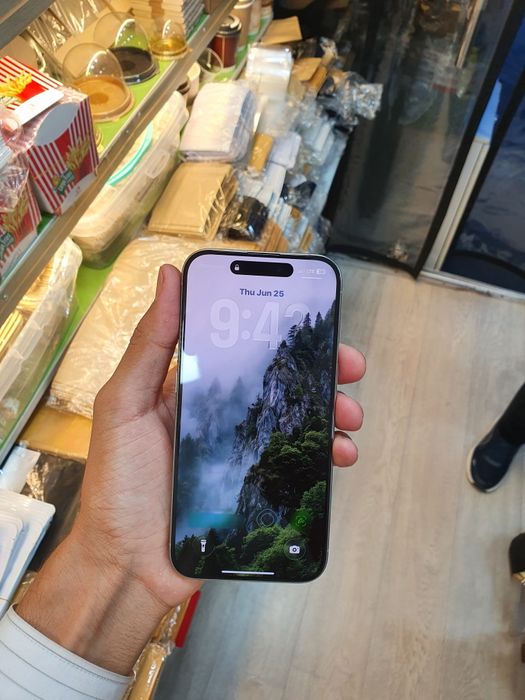 iphone 15 pro 128 GB natural titanum