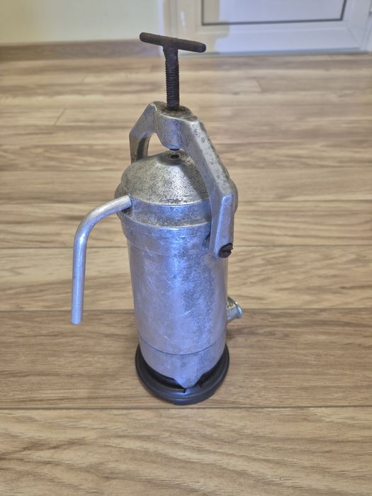 Ретро унгарска алуминиева кафеварка