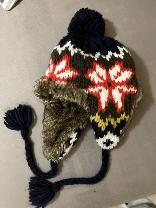 Нова шапка- Zara