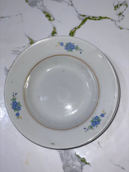 Тарелки 10 штук.