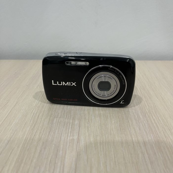 Компактный фотоаппарат Panasonic Lumix DMC-S3