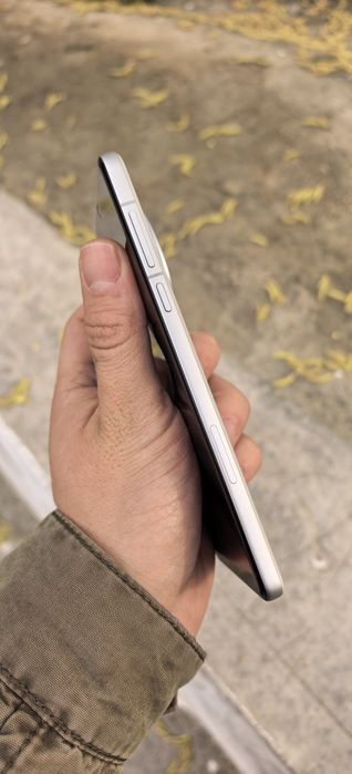 Oppo Find X8 Pro 16/512 Gb sotiladi