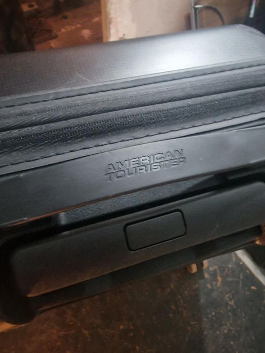 Куфар American Tourister