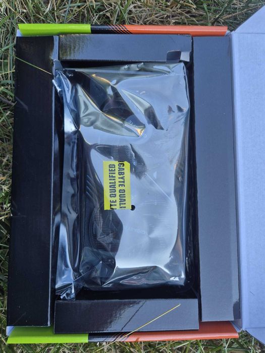 Vând Gigabyte RTX 5060 WINDFORCE MAX OC 8GB – Full box / Garanție
