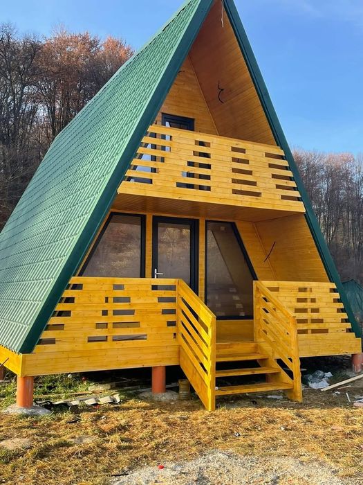Vand cabane A-frame si case modulare ori ce dimensiune