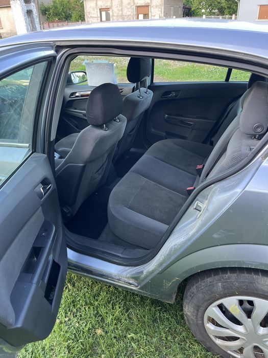 Opel Astra H 2005