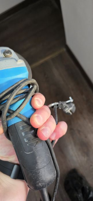 Болгарка электрическая