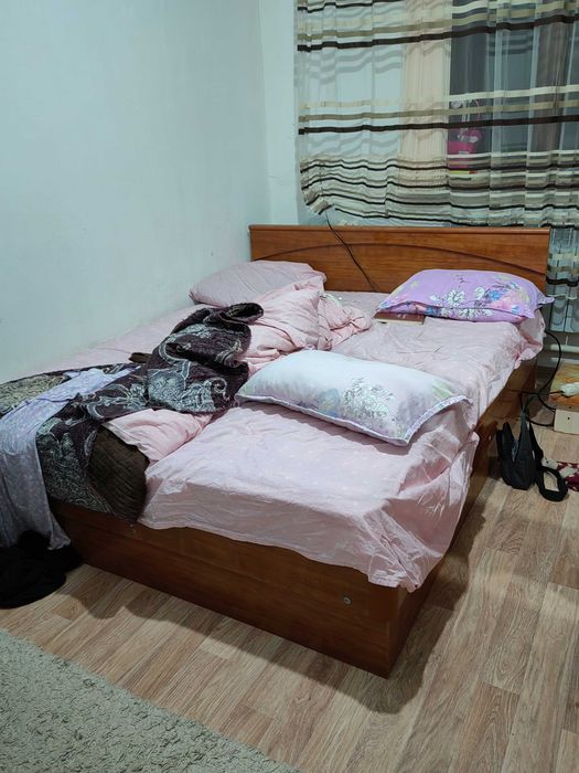 Спальный гарнитур