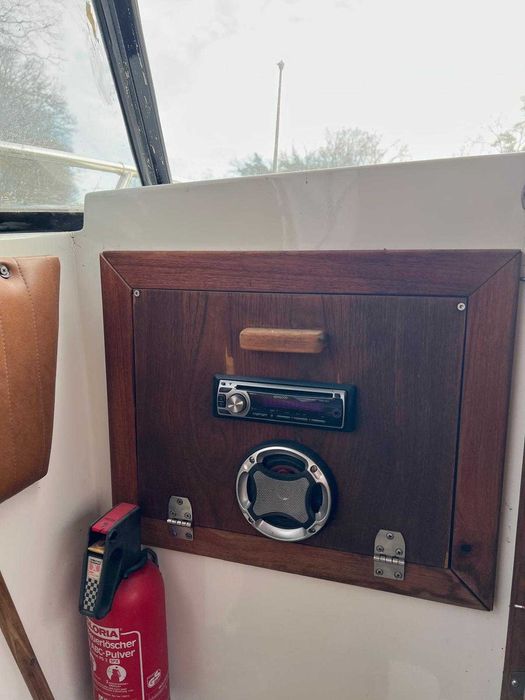 Лодка с ремарке заедно