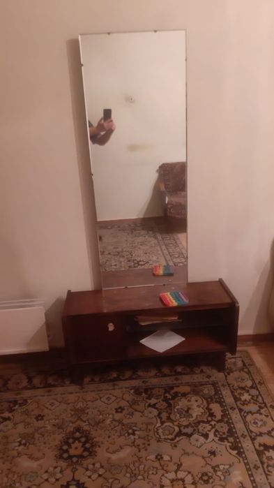 Винтажное трюмо с зеркалом