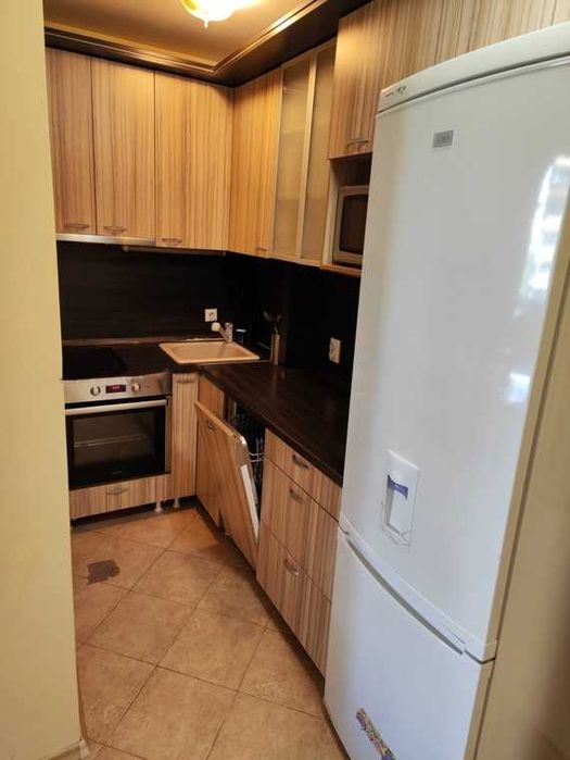 Дава се под наем Тристаен апартамент в София, Младост 3 - 63 кв.м за 714 € - Снимка #2