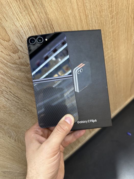 Продаетсая Galaxy Z Flip 6.256 gb