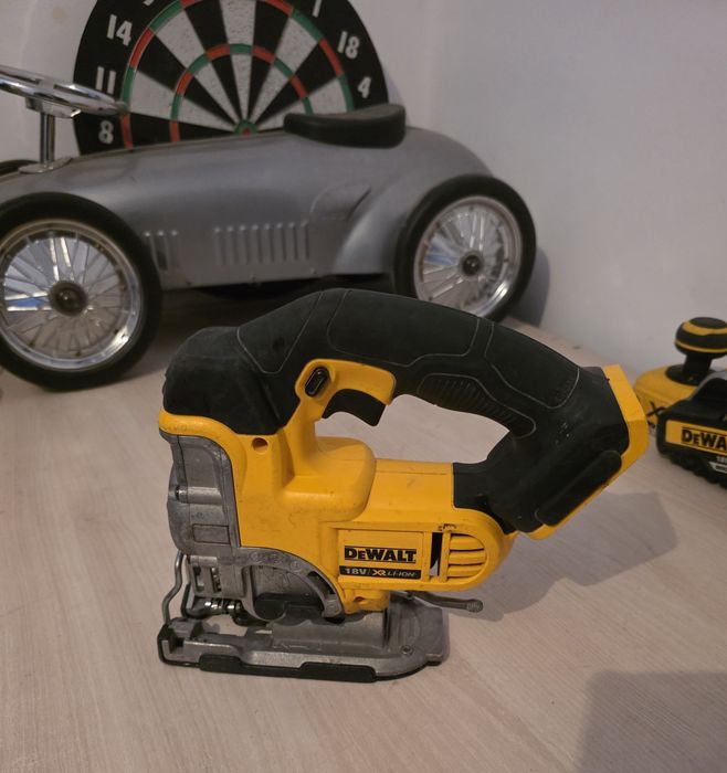 DeWalt  18V rindea, slefuitor orbital, fierastrau pendular, filetante