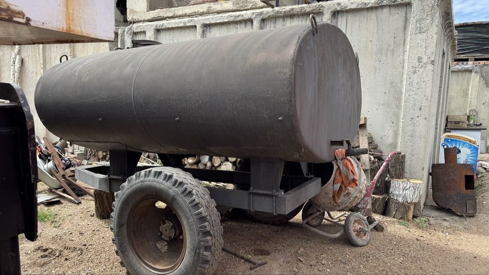 Продается топливозаправщик.