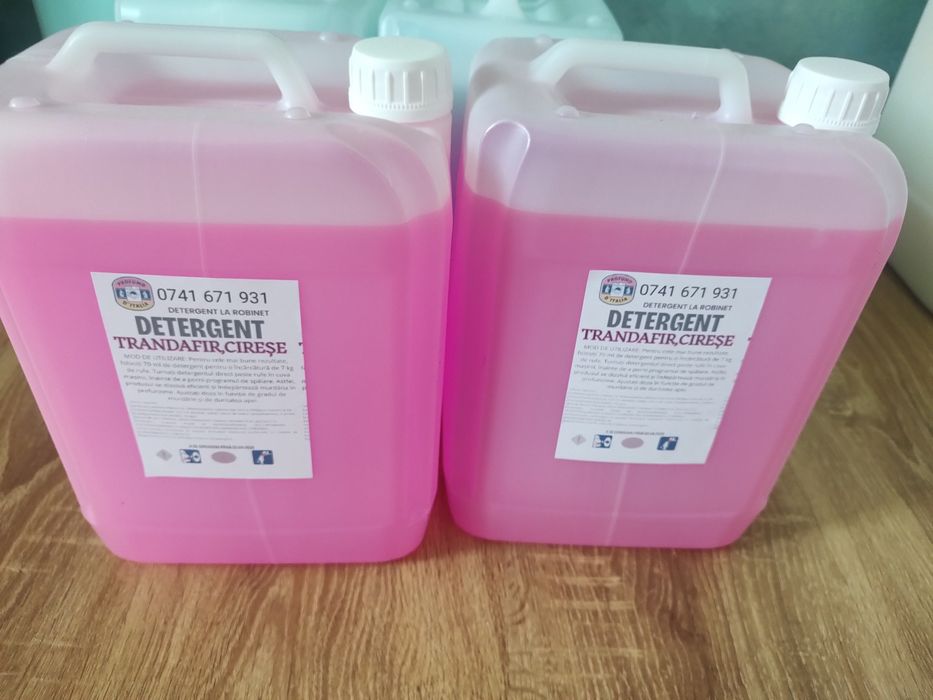 Vând detergent lichid și balsam  la 5 kg și parfum .